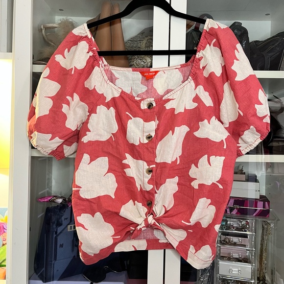 Coral Patterned Button Down Top Size 8 - Picture 2 of 4